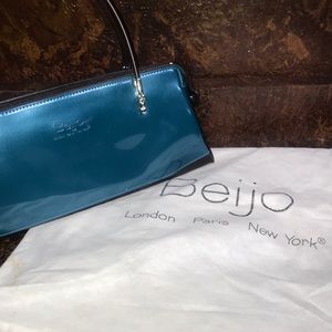 Beijo purse